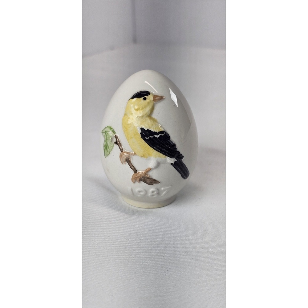 Goebel Bird Easter Egg 10th Edition 1987 Goldfinch W Germany Porcelain Vintage